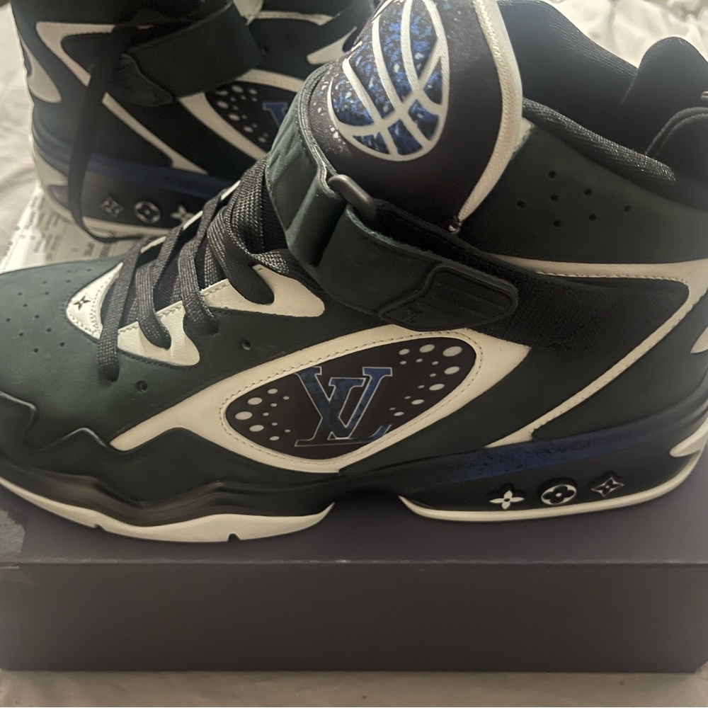 Original Lv trainer 2 boot